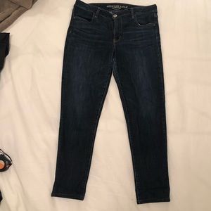 American Eagle High Rise Jegging
